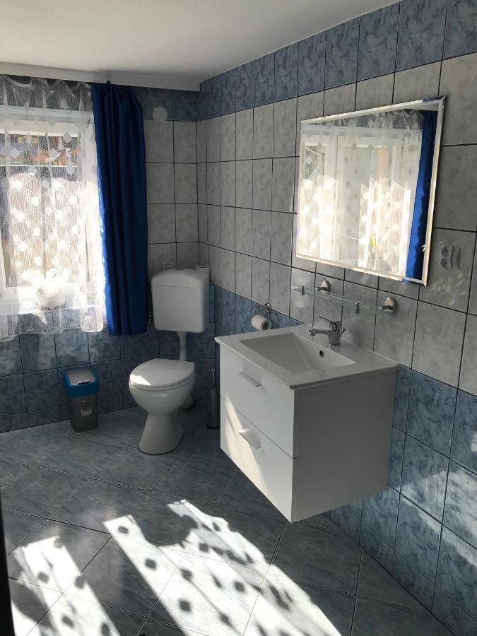 Apartament I Pokoje U Piotra ซโรมอฟแซ นิชแน ภายนอก รูปภาพ