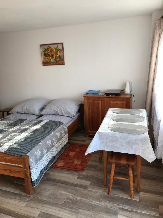 Apartament I Pokoje U Piotra ซโรมอฟแซ นิชแน ภายนอก รูปภาพ