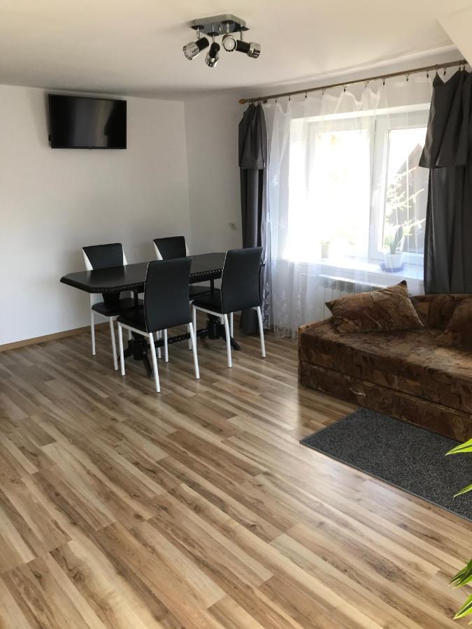 Apartament I Pokoje U Piotra ซโรมอฟแซ นิชแน ภายนอก รูปภาพ